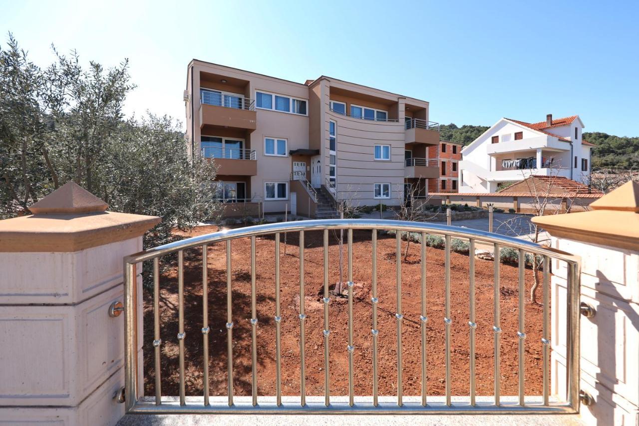Apartment Dora Preko Exterior photo