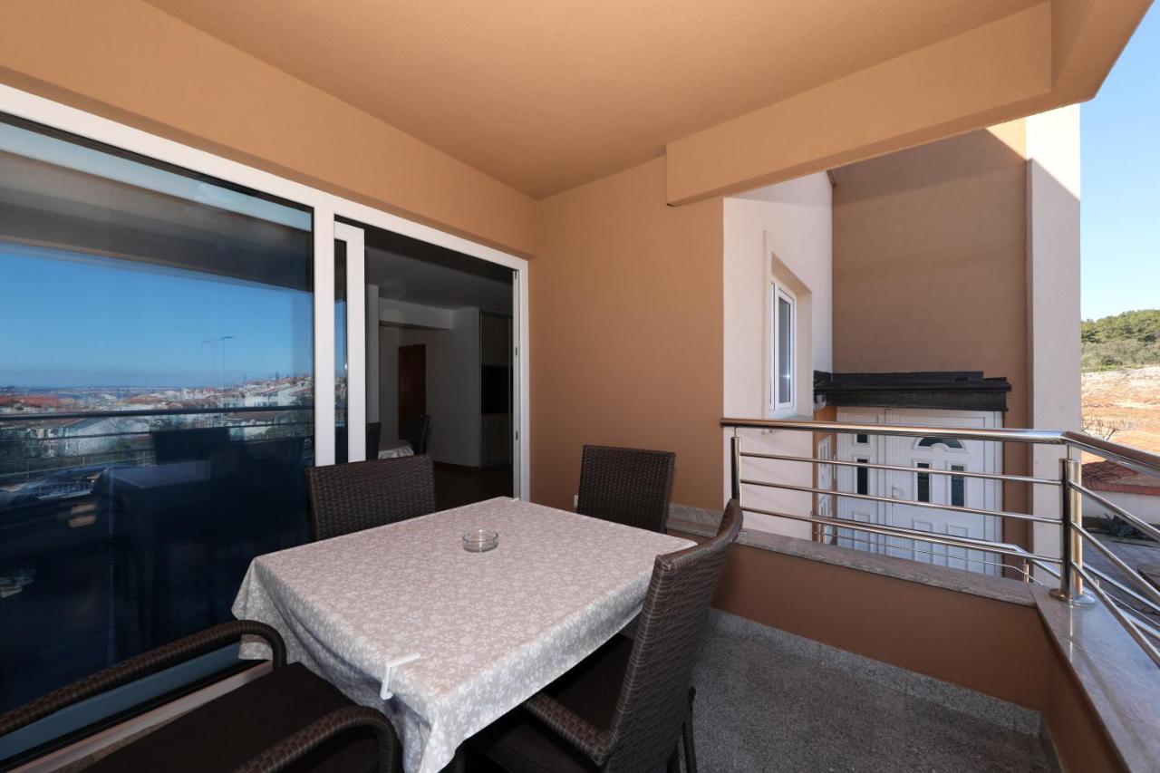 Apartment Dora Preko Exterior photo